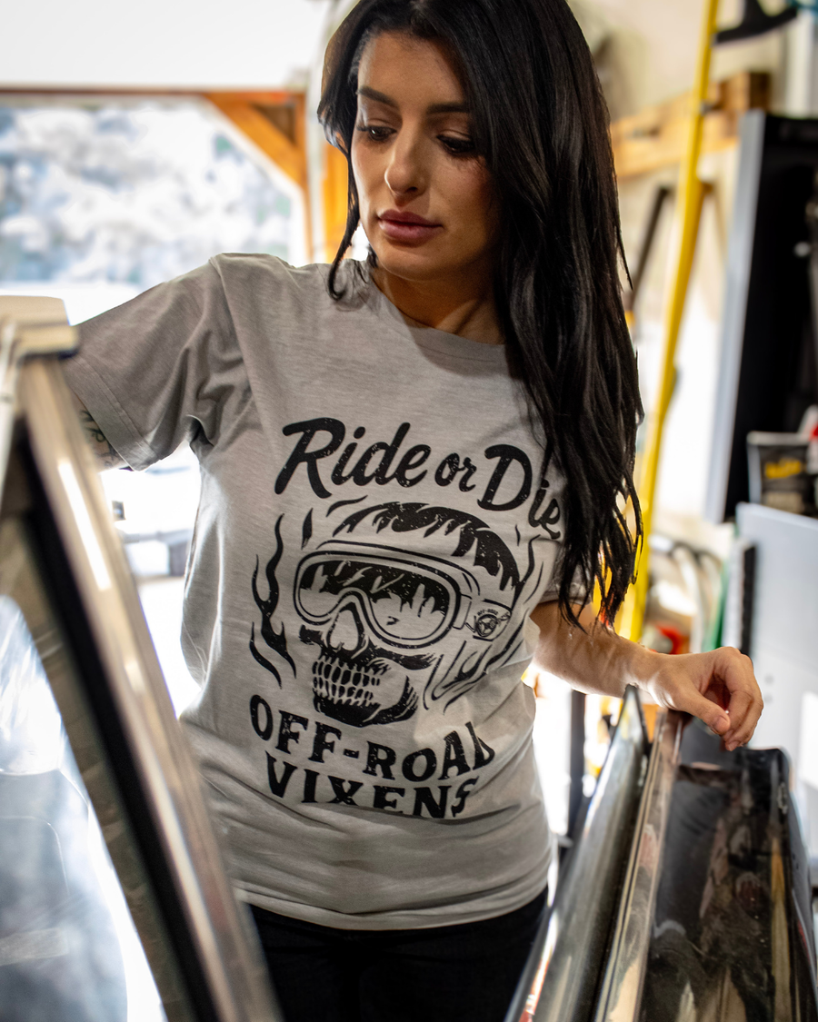 OFF ROAD VIXENS RAISE HELL VINTAGE TSHIRT