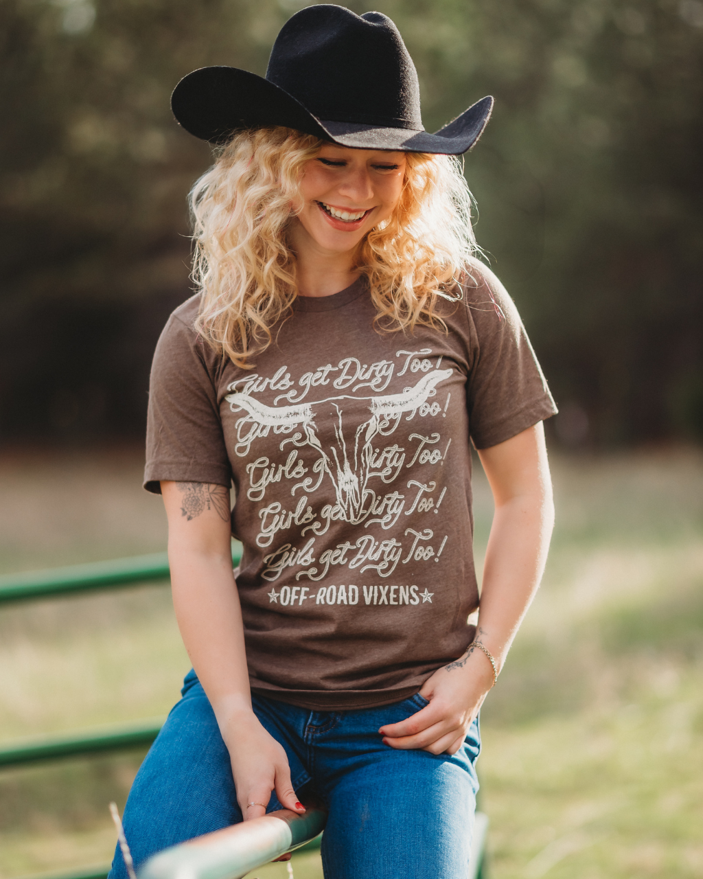 OFF ROAD VIXENS HOWDY TEE