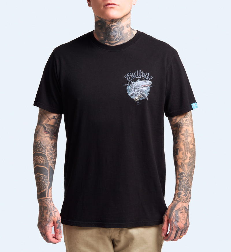 SULLEN SHARK SKULL TEE