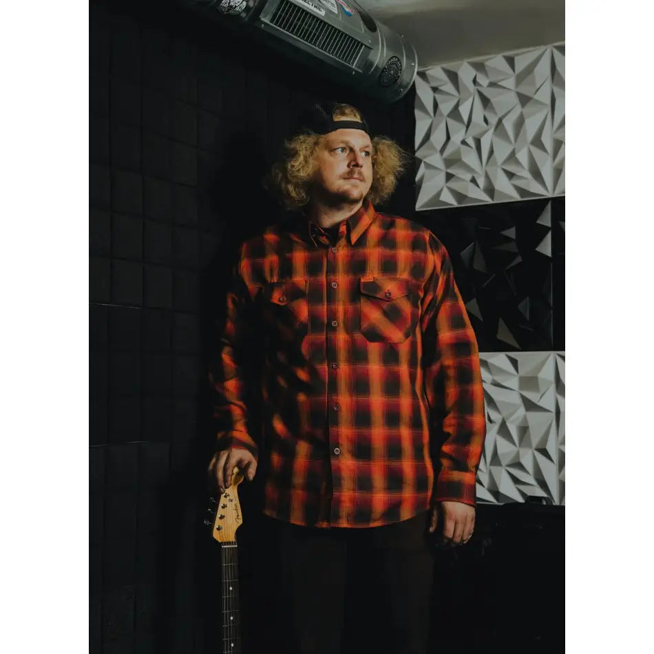 DIXXON FENDER STRATOCASTER FLANNEL WITH BAG - FLANNEL - synikclothing.com