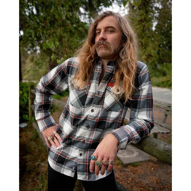 DIXXON-FLANNEL-AUTHORITY-ZERO-STORIES-OF-SURVIVAL-WITH-BAG - FLANNEL - synikclothing.com