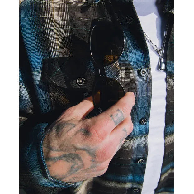 DIXXON-FLANNEL-FIT-FOR-AN-AUTOPSY-WITH-BAG - - Synik Clothing - synikclothing.com
