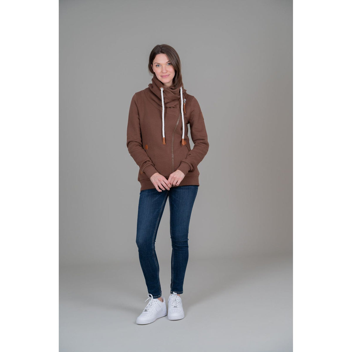 WANAKOME-WOMEN'S-HOODIE-HESTIA